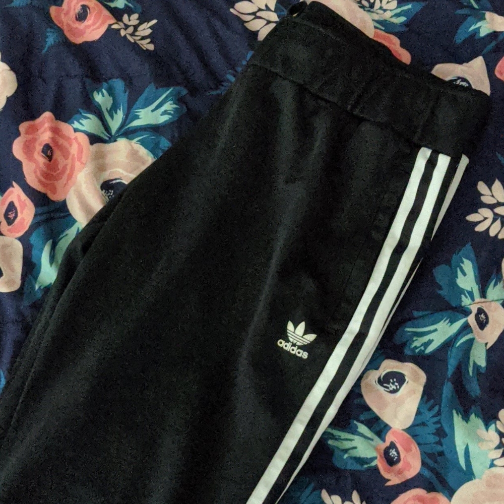 Women Adidas Sweat Pants